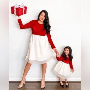 Beautiful matching mommy and me dresses!